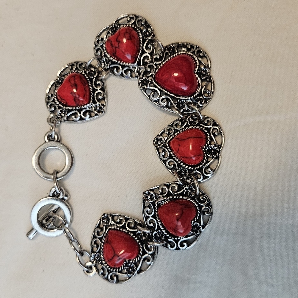 Beautiful heart - toggle Closure bracelet